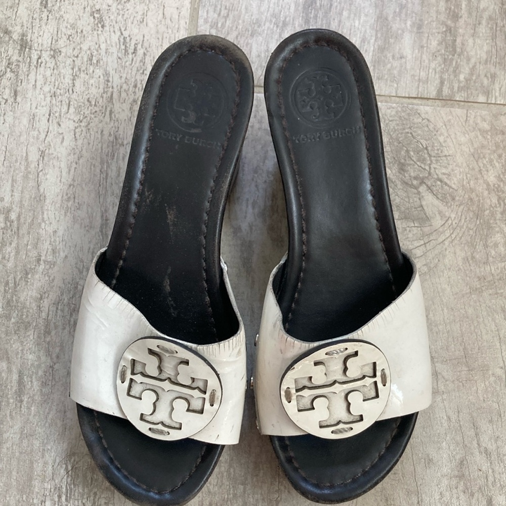 Tory Burch White Leather Sandals with Logo